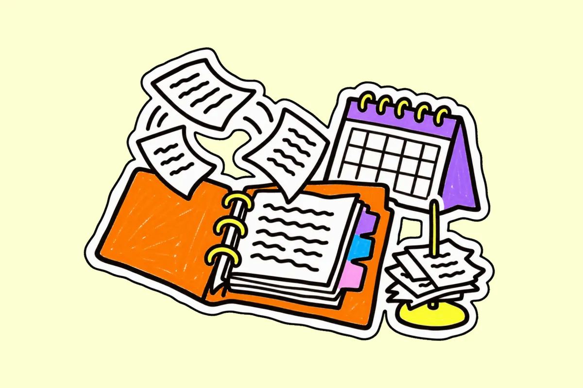 Un classeur orange ouvert à intercalaires de couleur, des feuilles qui volent vers lui, un calendrier violet à spirale et un pique-notes chargé de papiers.