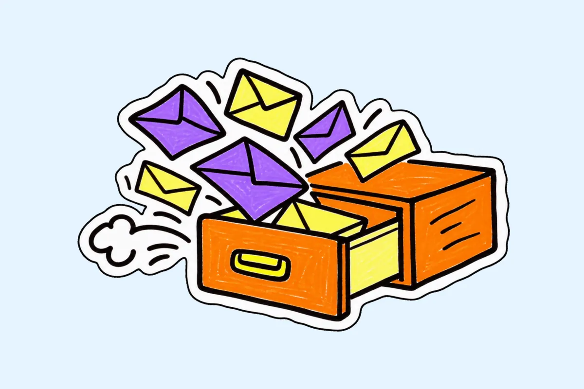 Un tiroir de bureau orange entrouvert d'où s'envolent des enveloppes violettes et jaunes, dans un petit nuage de poussière.